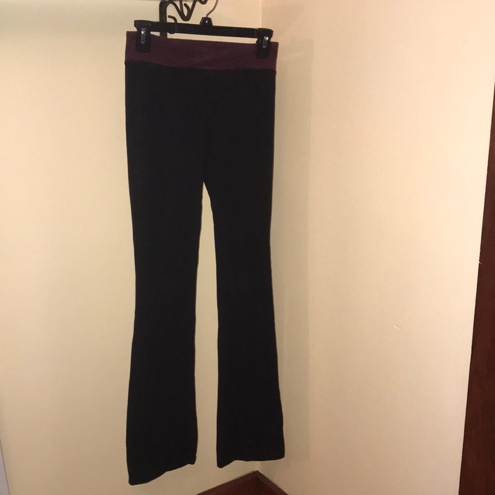 Yoga pants- only worn once!